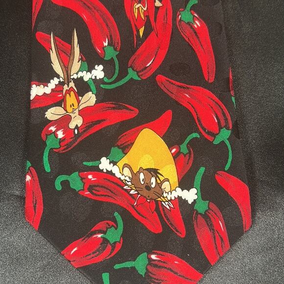 Loony tune mania fun silk tie - Picture 2 of 9